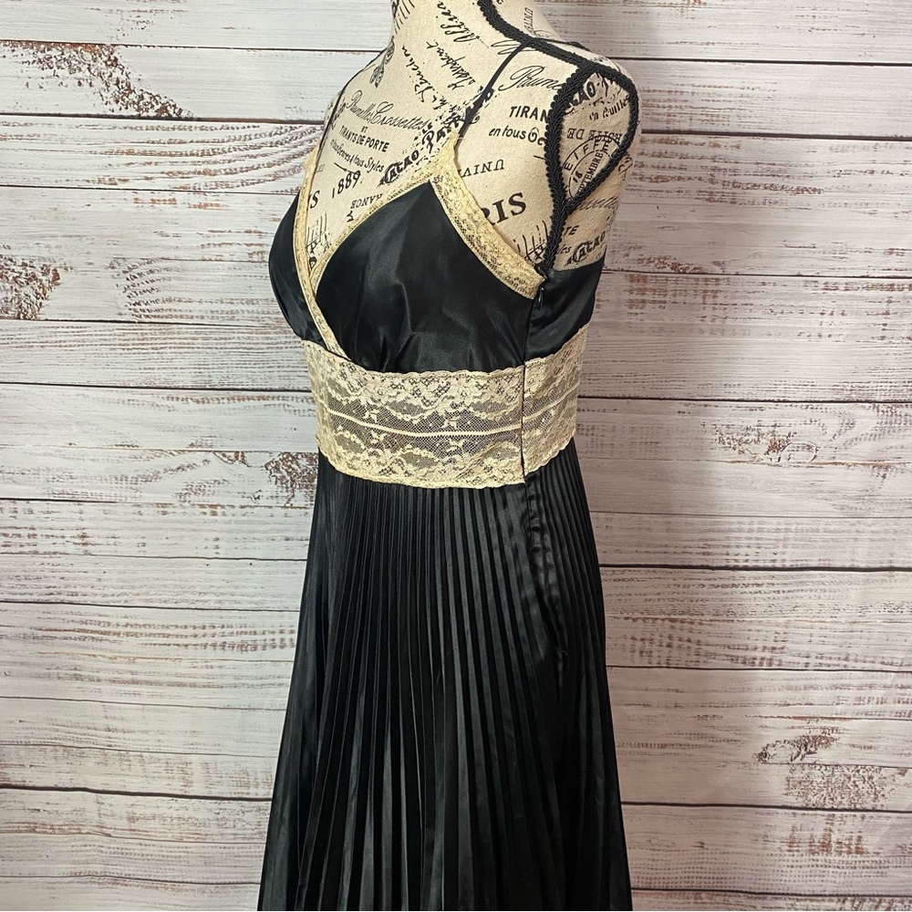 🚫SOLD🚫 Betsey Johnson Rare HTF Vintage 90s Slip Dress - Picture 5 of 11